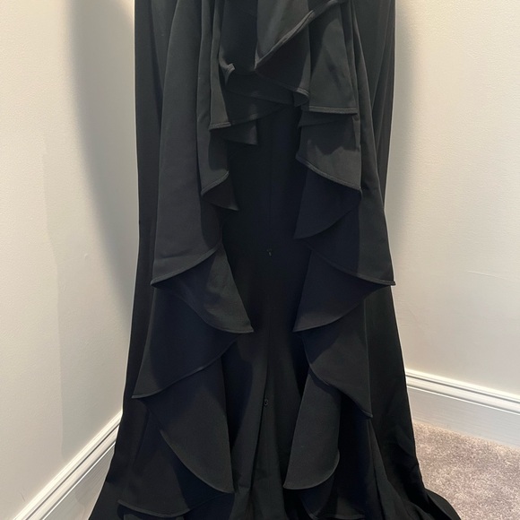 Badgley Mischka Elegant Black Evening Gown - Picture 5 of 10